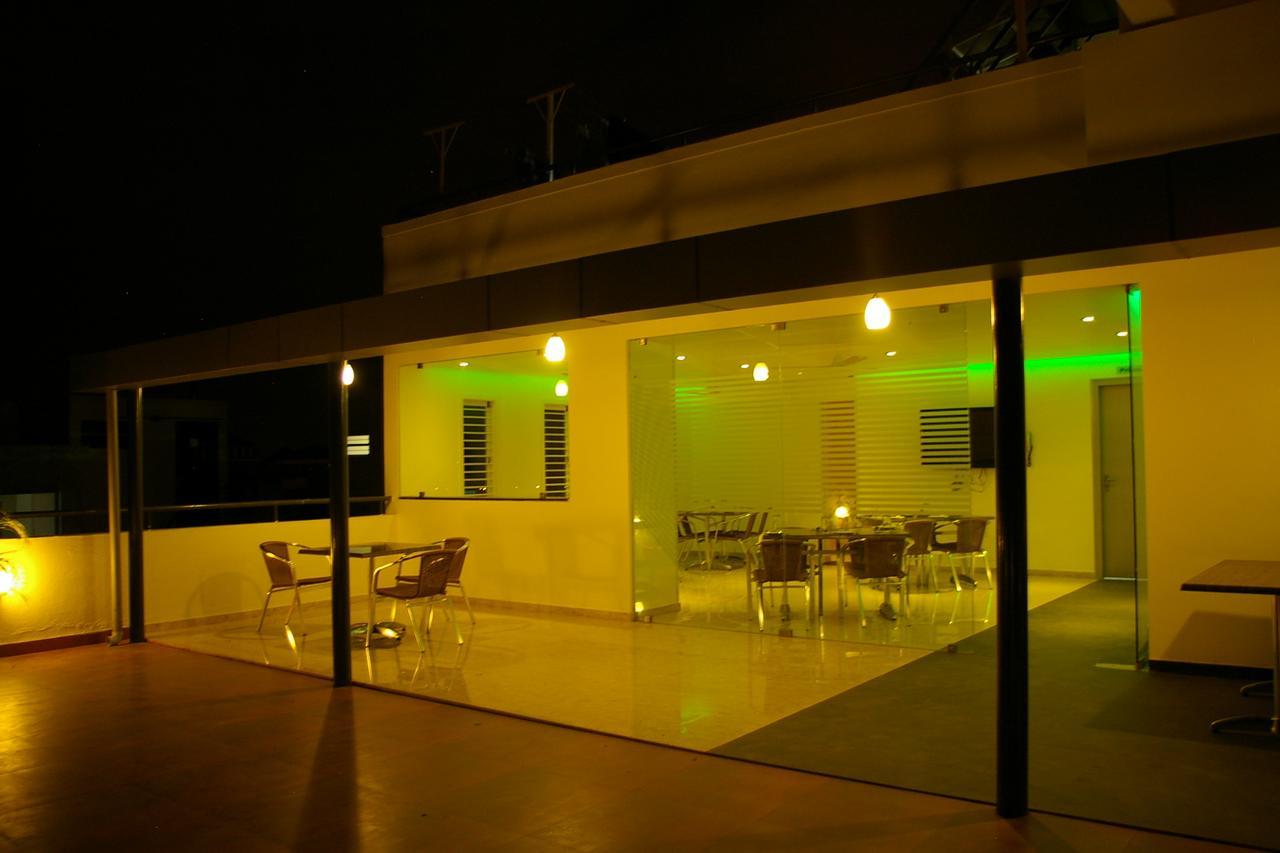 Roseline Suites Bangalore Dış mekan fotoğraf