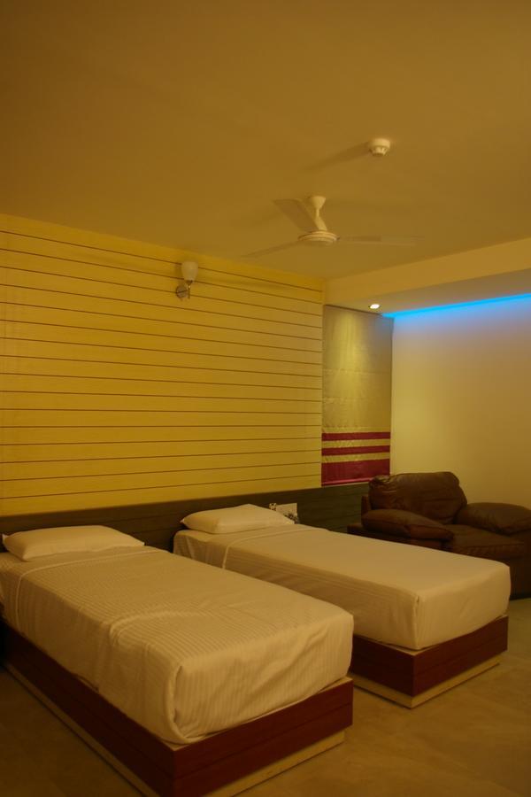 Roseline Suites Bangalore Dış mekan fotoğraf